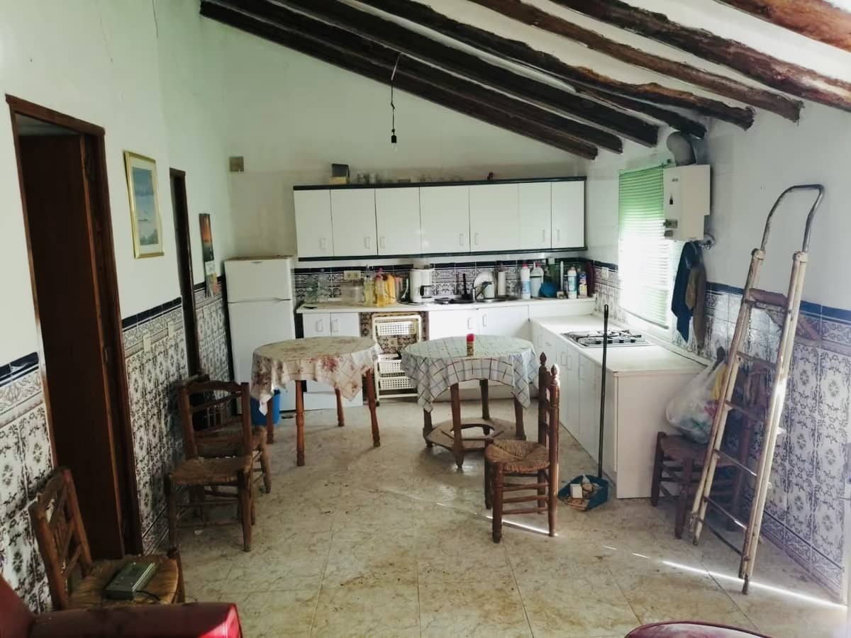 3 bedroom Finca/Country House for sale in Colmenar - € 110,000 (Ref: 8640349)