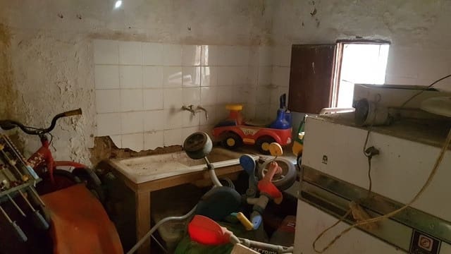 Ruin til salg i Villanueva del Trabuco - € 20.000 (Ref: 8674853)