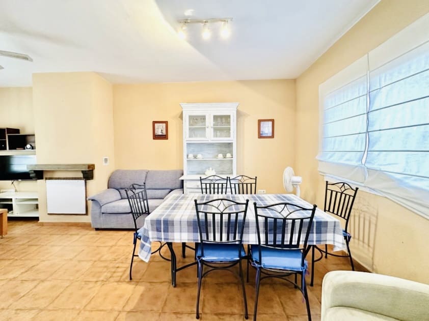 3 soveværelse Byhus til salg i Fuente de Piedra med swimmingpool - € 135.000 (Ref: 8718826)