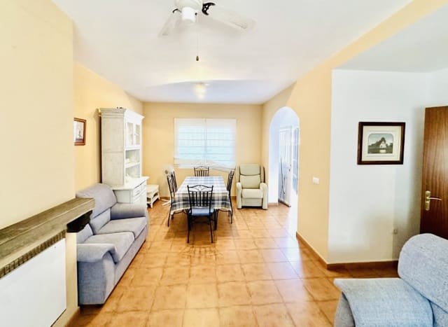 3 soveværelse Byhus til salg i Fuente de Piedra med swimmingpool - € 135.000 (Ref: 8718826)