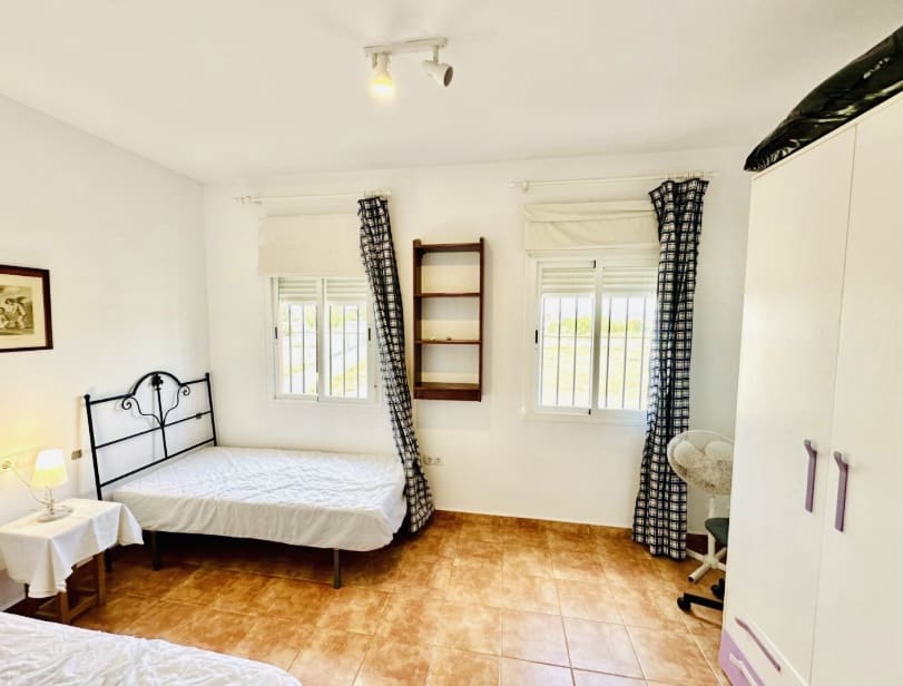 3 soveværelse Byhus til salg i Fuente de Piedra med swimmingpool - € 135.000 (Ref: 8718826)