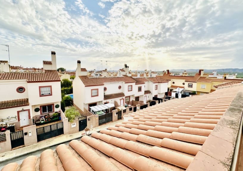 3 soveværelse Byhus til salg i Fuente de Piedra med swimmingpool - € 135.000 (Ref: 8718826)