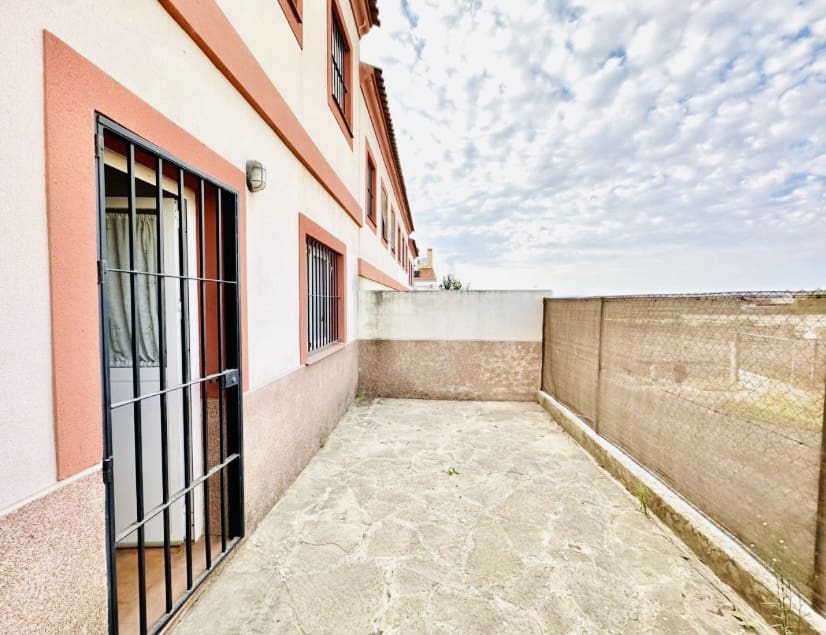 3 soveværelse Byhus til salg i Fuente de Piedra med swimmingpool - € 135.000 (Ref: 8718826)