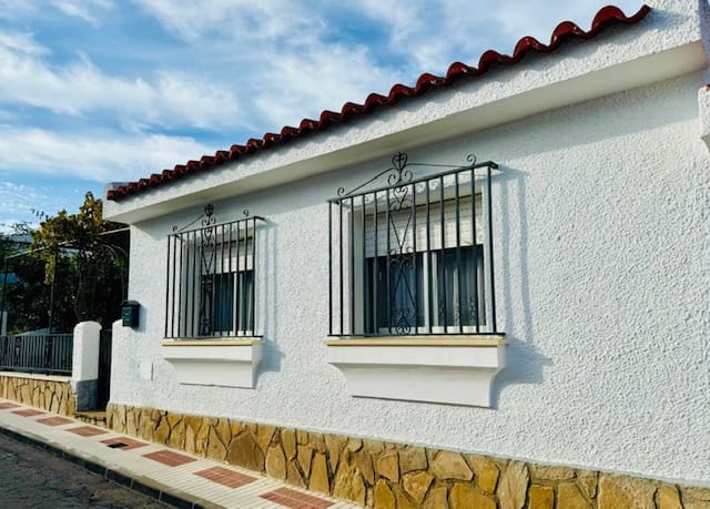 4 soveværelse Villa til salg i Villanueva de Algaidas - € 126.000 (Ref: 8728129)