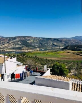 3 soveværelse Byhus til salg i Iznajar - € 69.900 (Ref: 8756492)