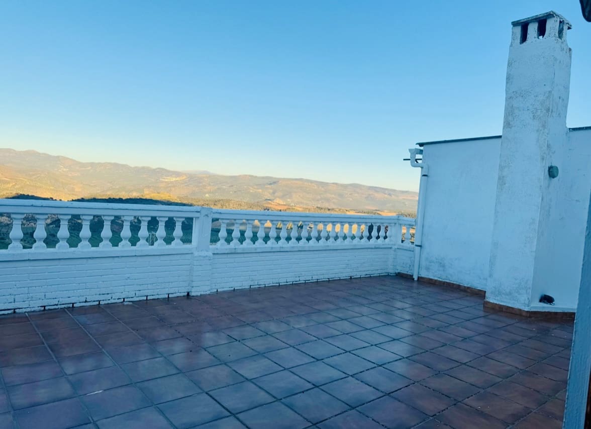 3 soveværelse Byhus til salg i Iznajar - € 69.900 (Ref: 8756492)