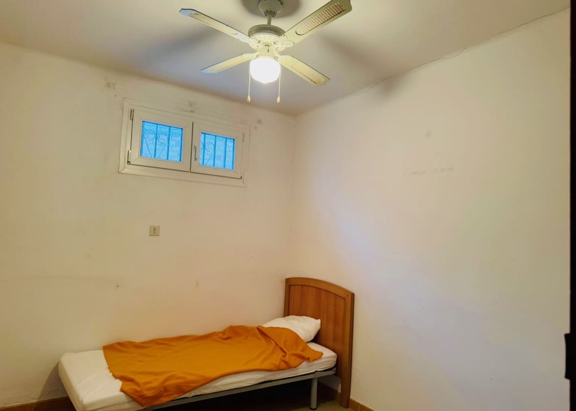 3 soveværelse Byhus til salg i Iznajar - € 69.900 (Ref: 8756492)