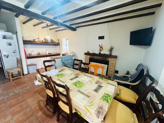 2 soveværelse Finca/Landehus til salg i Antequera - € 150.000 (Ref: 8774903)