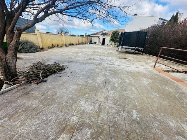 2 soveværelse Finca/Landehus til salg i Antequera - € 150.000 (Ref: 8774903)