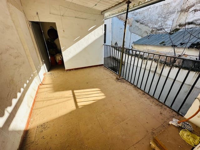 3 soveværelse Byhus til salg i Cuevas Bajas - € 48.000 (Ref: 8790053)