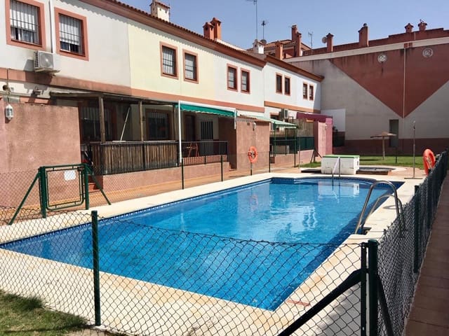 3 soveværelse Byhus til salg i Fuente de Piedra med swimmingpool - € 135.000 (Ref: 8826640)