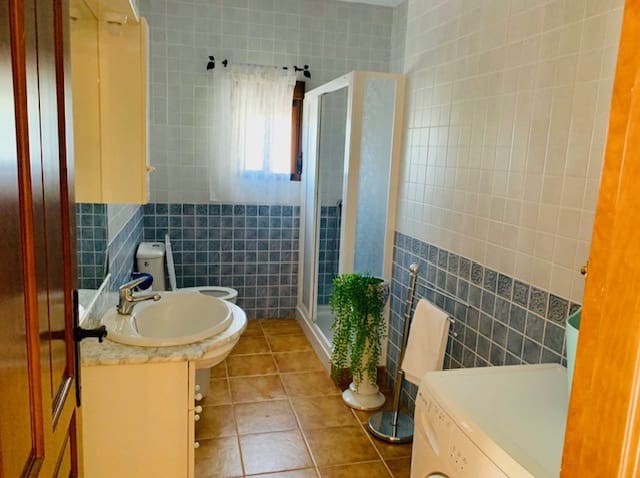 3 soveværelse Finca/Landehus til salg i Iznajar med swimmingpool - € 186.000 (Ref: 8915688)