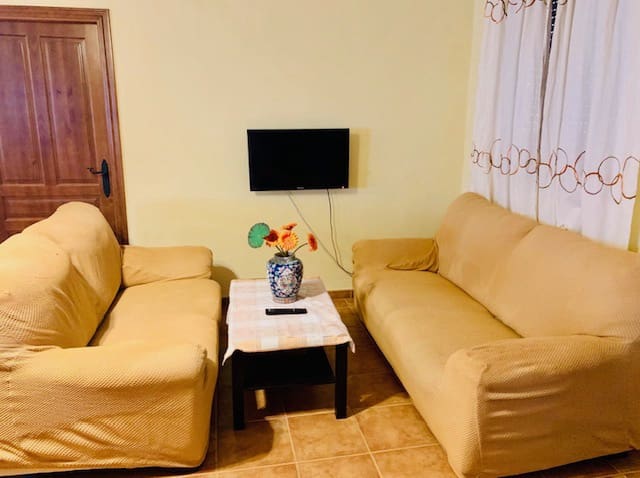 3 soveværelse Finca/Landehus til salg i Iznájar med swimmingpool - € 186.000 (Ref: 8915688)