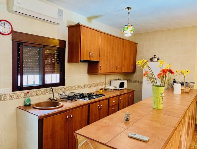 3 soveværelse Finca/Landehus til salg i Iznajar med swimmingpool - € 186.000 (Ref: 8915688)