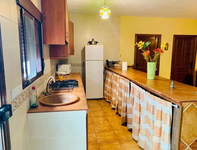 3 soveværelse Finca/Landehus til salg i Iznajar med swimmingpool - € 186.000 (Ref: 8915688)