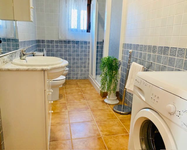 3 soveværelse Finca/Landehus til salg i Iznajar med swimmingpool - € 186.000 (Ref: 8915688)