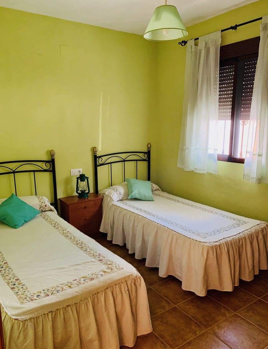 3 soveværelse Finca/Landehus til salg i Iznajar med swimmingpool - € 186.000 (Ref: 8915688)