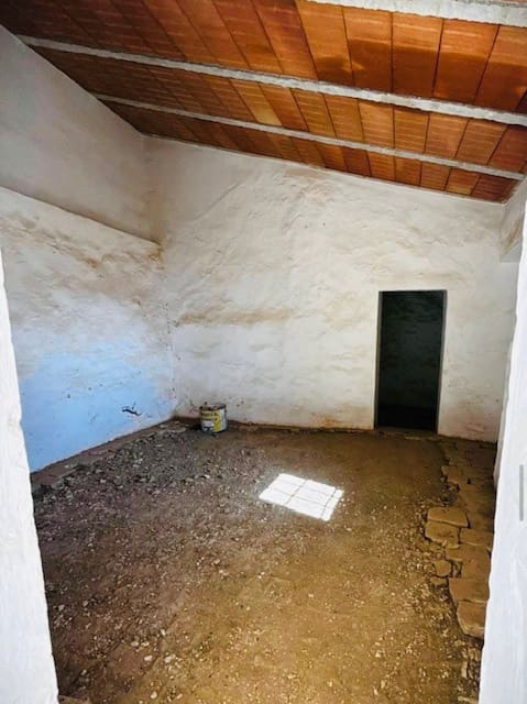 3 sovrum Finca/Hus på landet till salu i Mollina - 159 999 € (Ref: 8916794)