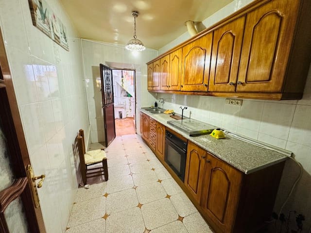 Casa de 3 habitaciones en Colmenar en venta - 76.000 € (Ref: 8918343)