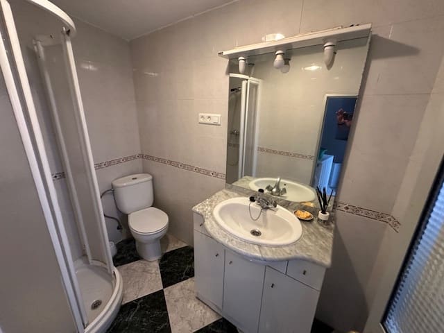 Casa de 3 habitaciones en Colmenar en venta - 76.000 € (Ref: 8918343)