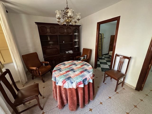 Casa de 3 habitaciones en Colmenar en venta - 76.000 € (Ref: 8918343)
