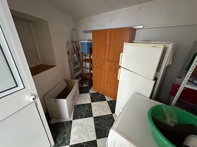 Casa de 3 habitaciones en Colmenar en venta - 76.000 € (Ref: 8918343)