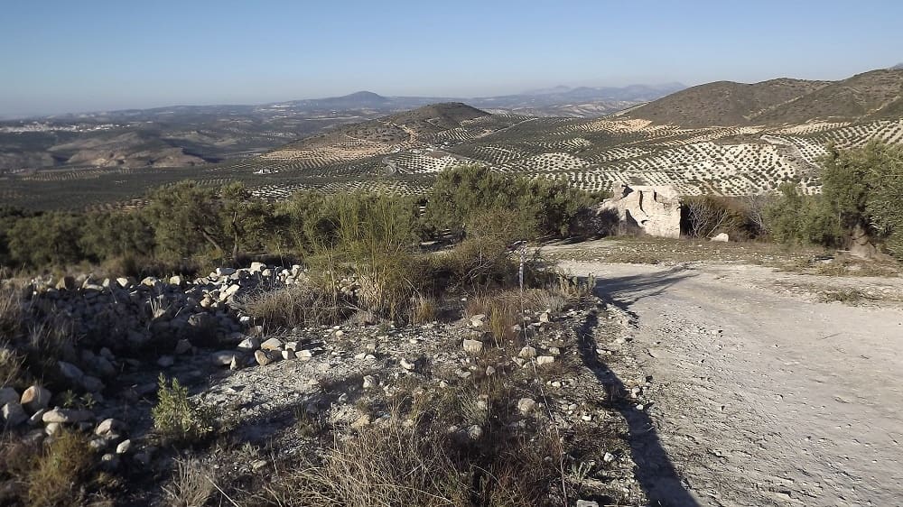 Maalaistalo myytävänä paikassa Antequera - 45 000 € (Ref: 894870)