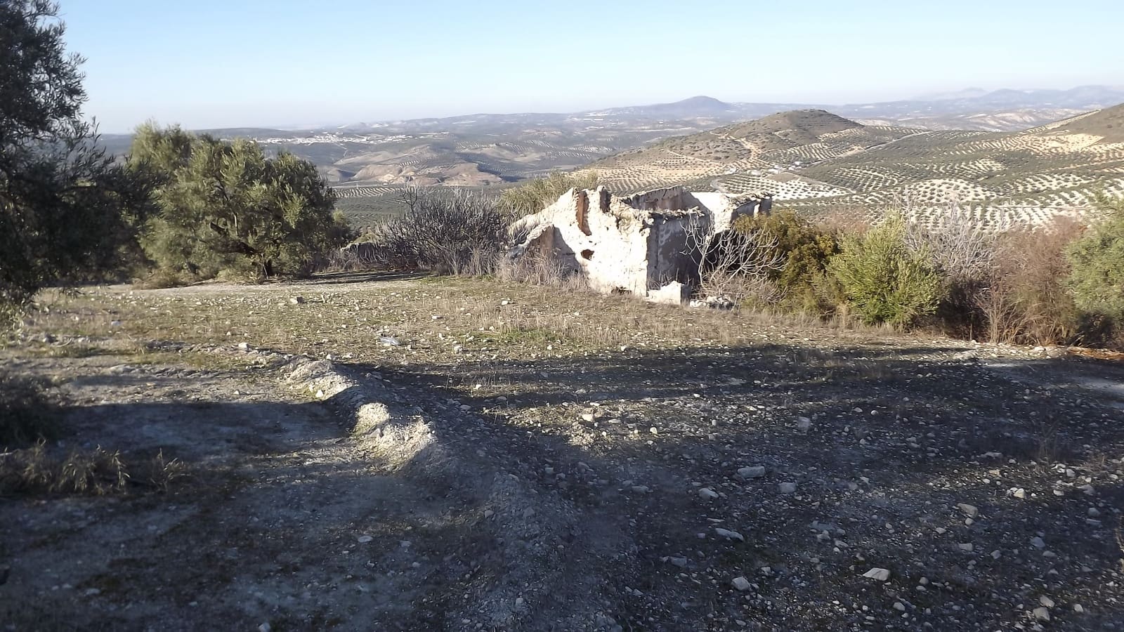 Maalaistalo myytävänä paikassa Antequera - 45 000 € (Ref: 894870)