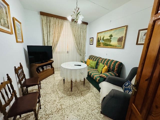 4 soveværelse Byhus til salg i Cuevas Bajas - € 106.000 (Ref: 8953023)