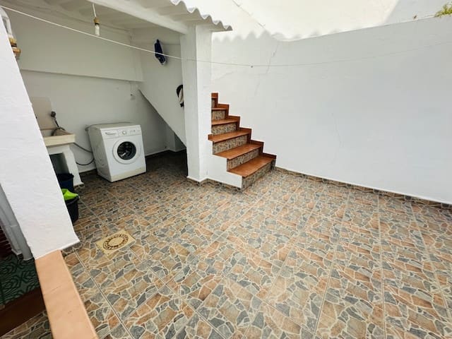 4 soveværelse Byhus til salg i Cuevas Bajas - € 106.000 (Ref: 8953023)