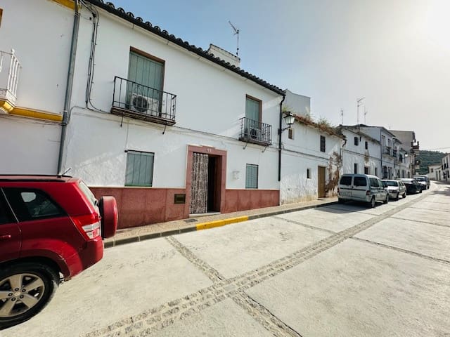 4 soveværelse Byhus til salg i Cuevas Bajas - € 106.000 (Ref: 8953023)