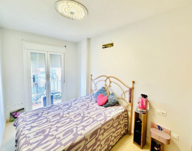 4 soverom Villa til salgs i Fuente de Piedra med svømmebasseng - € 138 000 (Ref: 8987328)