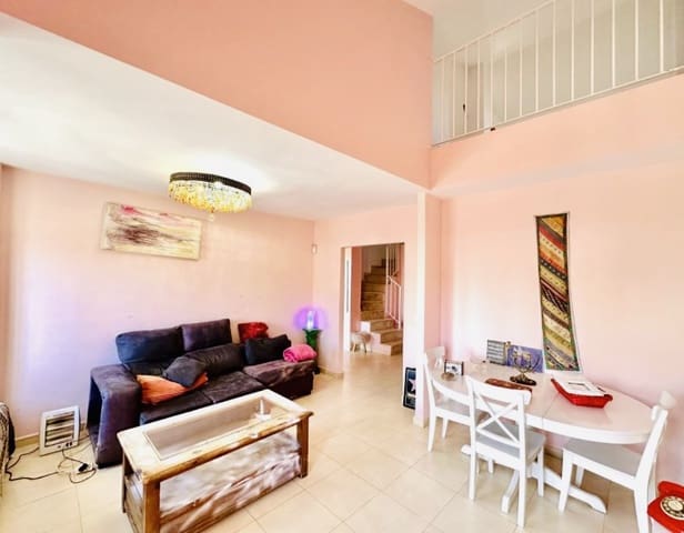 4 soverom Villa til salgs i Fuente de Piedra med svømmebasseng - € 138 000 (Ref: 8987328)