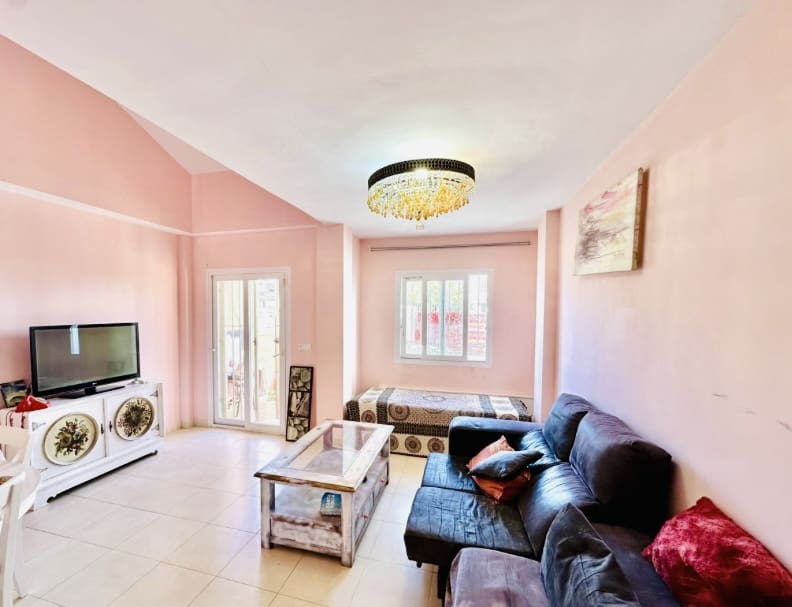 4 soverom Villa til salgs i Fuente de Piedra med svømmebasseng - € 138 000 (Ref: 8987328)