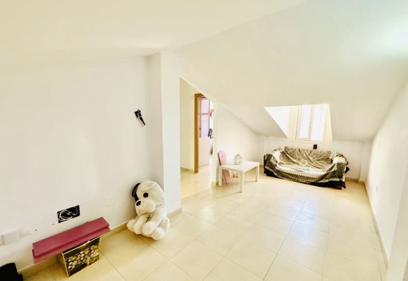 4 soverom Villa til salgs i Fuente de Piedra med svømmebasseng - € 138 000 (Ref: 8987328)