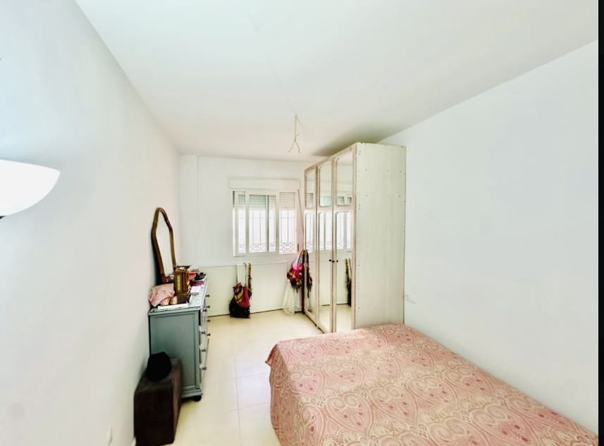 4 soverom Villa til salgs i Fuente de Piedra med svømmebasseng - € 138 000 (Ref: 8987328)