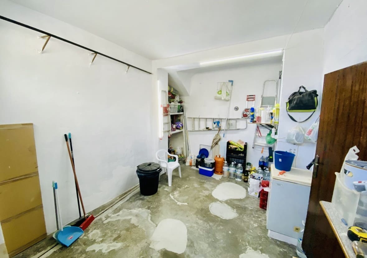 4 sypialnia Dom na sprzedaż w Rute z garażem - 75 000 € (Ref: 8997338)