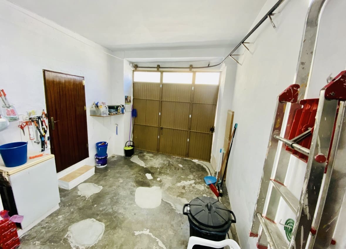 4 sypialnia Dom na sprzedaż w Rute z garażem - 75 000 € (Ref: 8997338)