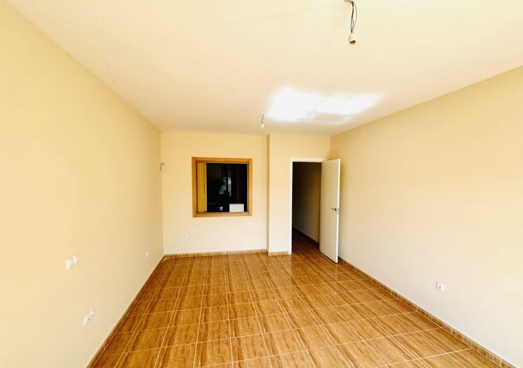 3 sovrum Lägenhet till salu i Fuente de Piedra med garage - 120 000 € (Ref: 9000192)