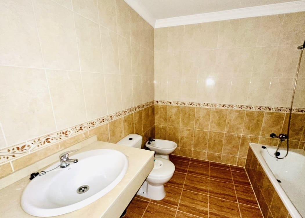 3 sovrum Lägenhet till salu i Fuente de Piedra med garage - 120 000 € (Ref: 9000192)