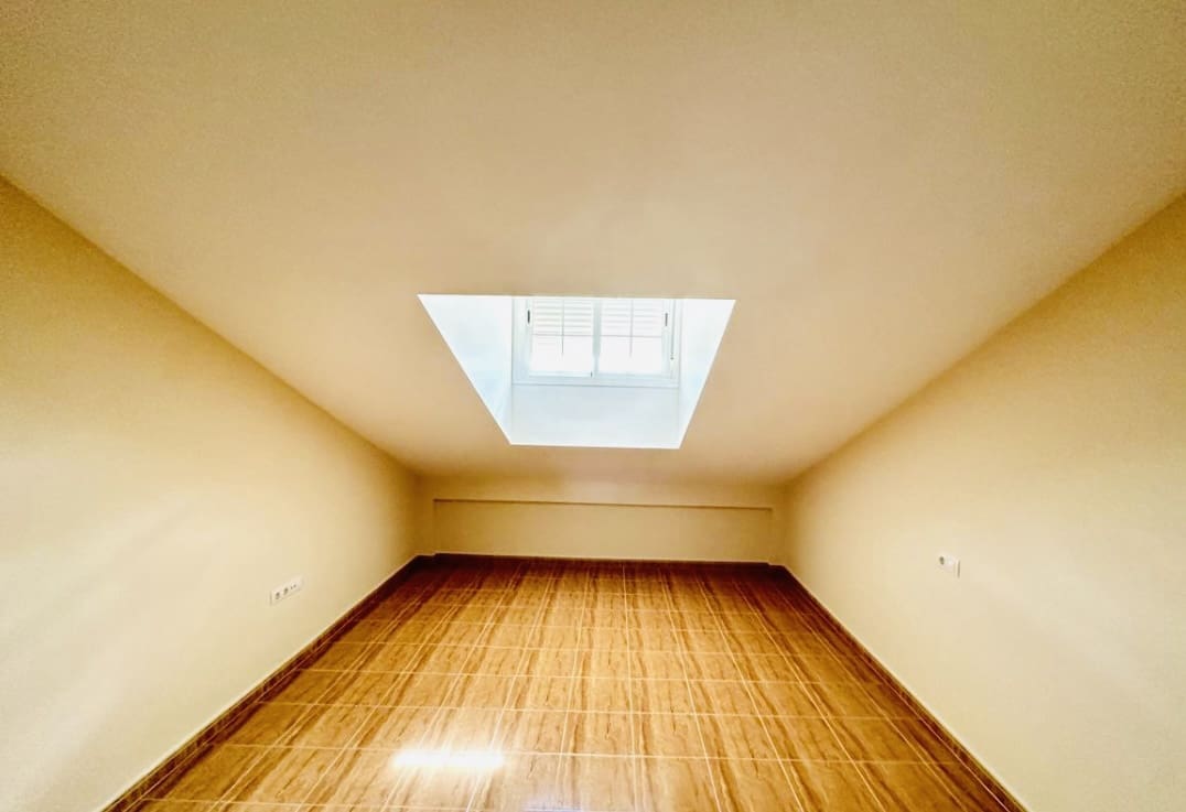 3 sovrum Lägenhet till salu i Fuente de Piedra med garage - 120 000 € (Ref: 9000192)