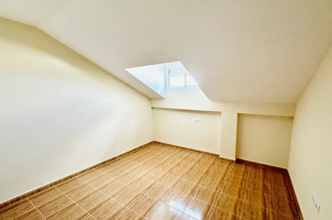 3 sovrum Lägenhet till salu i Fuente de Piedra med garage - 120 000 € (Ref: 9000192)