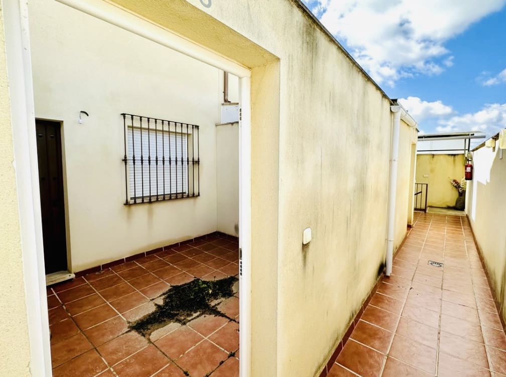 3 sovrum Lägenhet till salu i Fuente de Piedra med garage - 120 000 € (Ref: 9000192)