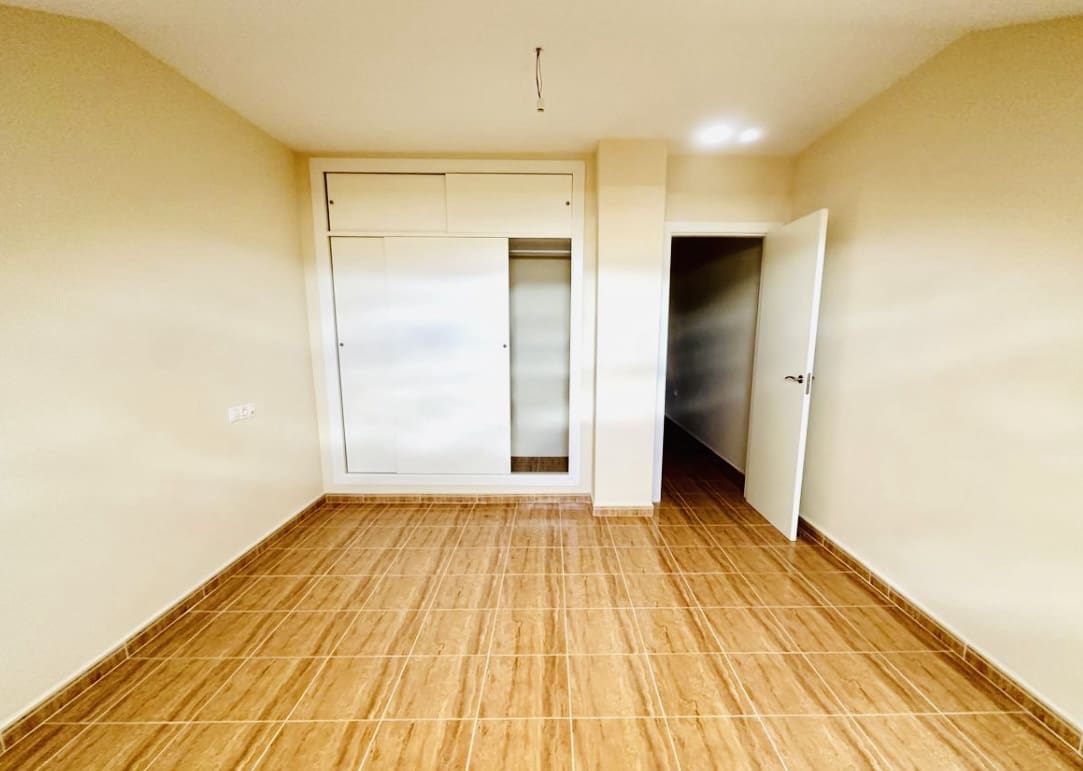 3 sovrum Lägenhet till salu i Fuente de Piedra med garage - 120 000 € (Ref: 9000192)