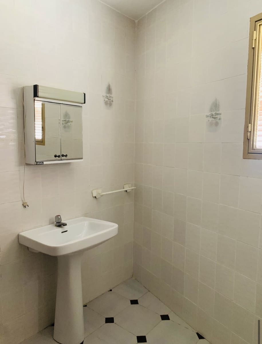 3 soveværelse Byhus til salg i Iznajar - € 55.000 (Ref: 9000302)