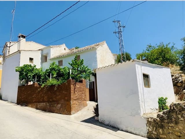 3 soverom Hus til salgs i Iznájar - € 55 000 (Ref: 9000302)