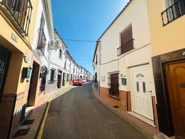 2 bedroom Townhouse for sale in Fuente de Piedra - € 59,950 (Ref: 9018600)