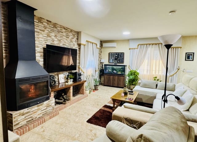 3 soverom Villa til salgs i Iznájar med svømmebasseng - € 269 000 (Ref: 9027378)