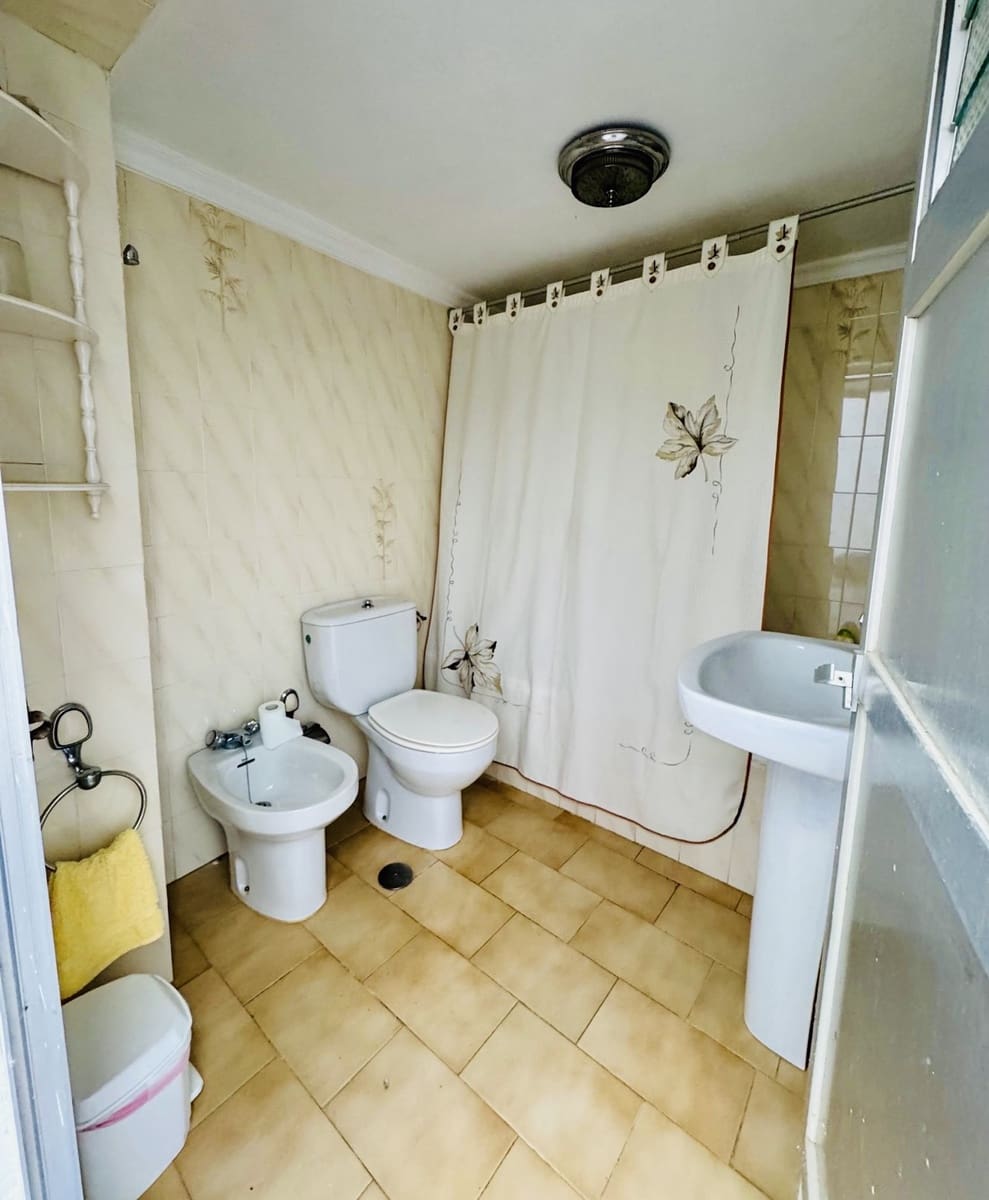 5 quarto Casa em Banda para venda em Iznajar - 78 000 € (Ref: 9035838)