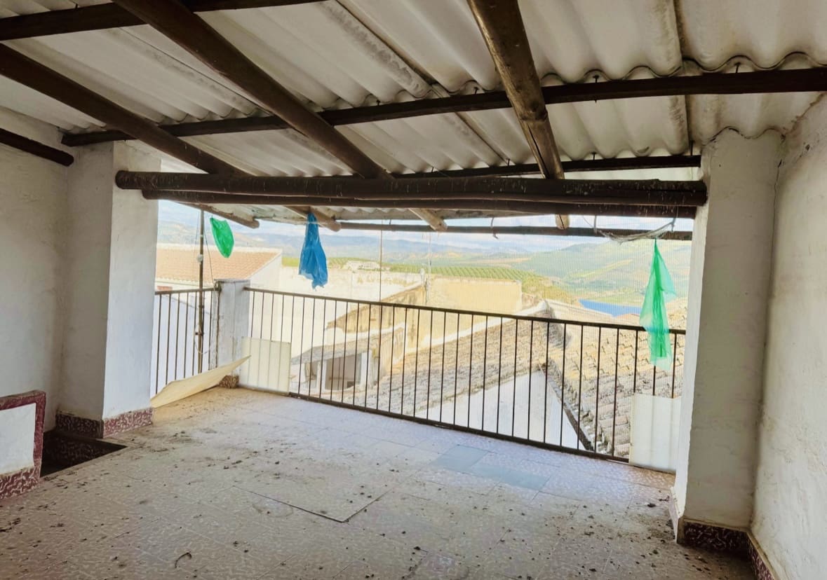 5 quarto Casa em Banda para venda em Iznajar - 78 000 € (Ref: 9035838)